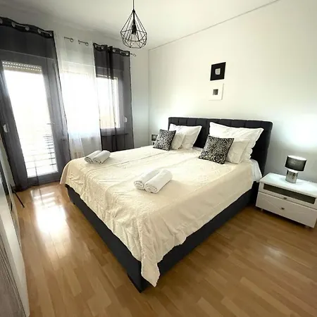 Josip Apartment *